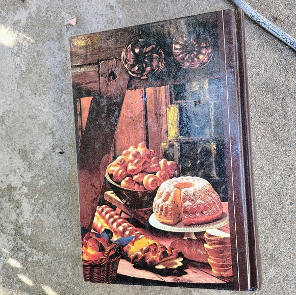 Vintage Reader's Digest Secrets of Better Cooking Cookbook 1974 - Picture 4 of 10